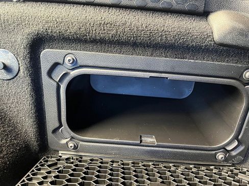 Used 2024 RAM 2500 Big Horn w/ Night Edition image 18