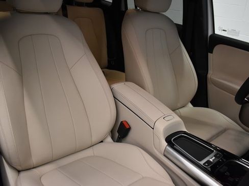 New 2026 Mercedes-Benz GLA 250 4MATIC image 6