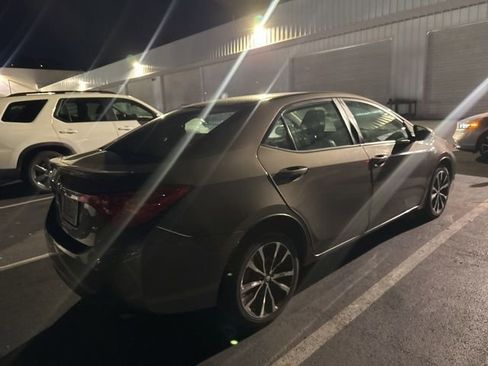 Used 2019 Toyota Corolla SE image 4