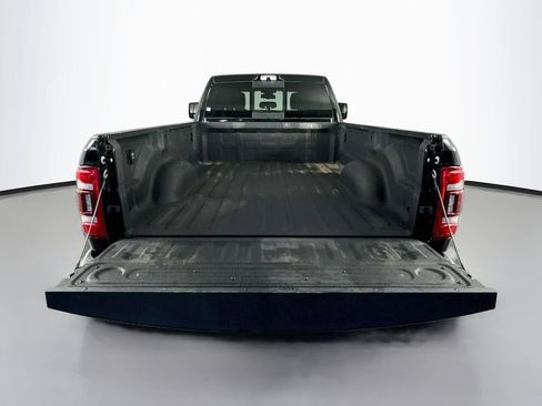 Used 2024 RAM 3500 Limited AWD/4WD image 28