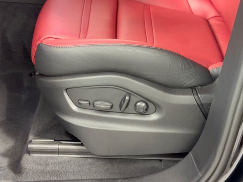 Certified 2026 Porsche Cayenne Coupe AWD/4WD image 16
