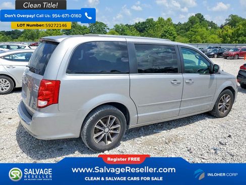 Used 2017 Dodge Grand Caravan SXT FWD image 4