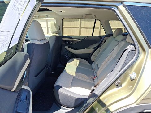 Used 2020 Subaru Outback Premium AWD/4WD image 11