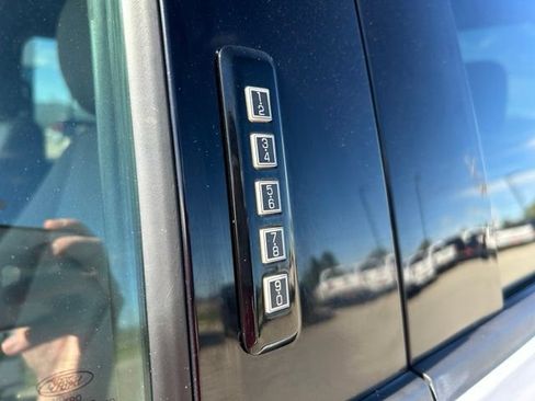 Used 2019 Ford F150 XLT AWD/4WD image 10