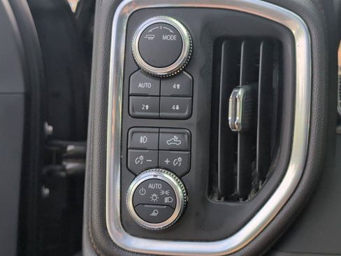 Used 2023 GMC Sierra 2500 AT4 w/ AT4 Preferred Package AWD/4WD image 31