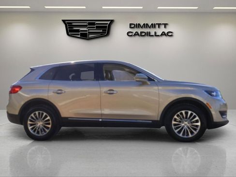 Used 2017 Lincoln MKX Select w/ Select Plus Package image 6