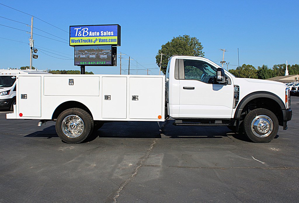 Used 2024 Ford F550 4x4 Regular Cab Super Duty image 8