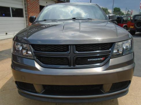 Used 2017 Dodge Journey FWD SE w/ Blacktop Package w/ Flexible Seating Group image 8