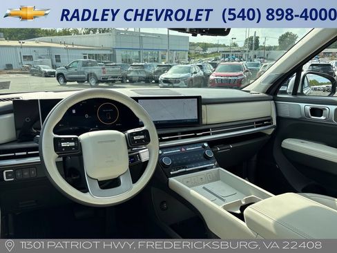Used 2024 Hyundai Santa Fe Calligraphy AWD/4WD image 13