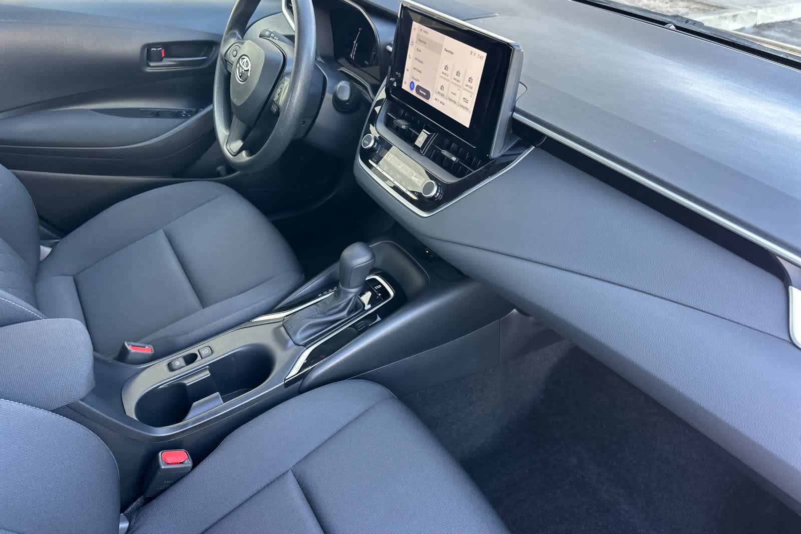 Used 2026 Toyota Corolla LE w/ LE Premium Package FWD image 16