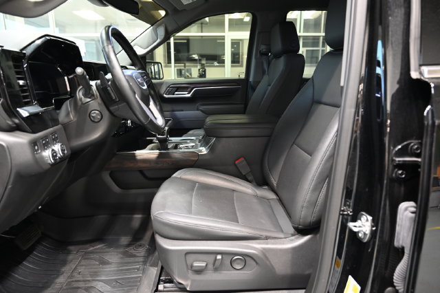 Used 2025 GMC Sierra 1500 SLT w/ SLT Premium Plus Package AWD/4WD image 12