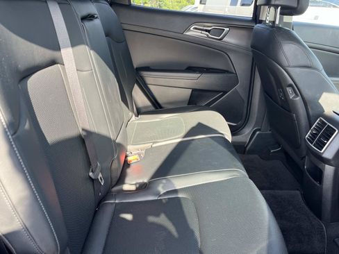 Used 2023 Kia Sportage EX FWD image 23