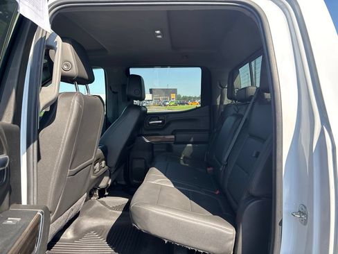 Used 2021 Chevrolet Silverado 1500 RST w/ Convenience Package II AWD/4WD image 10