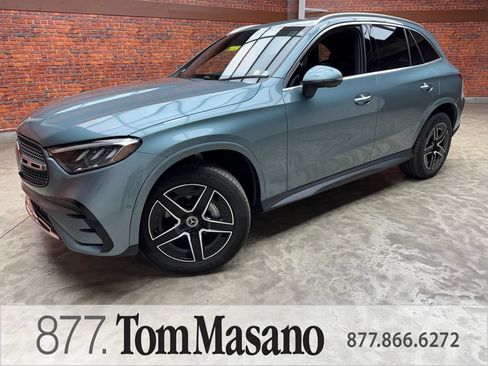 Used 2026 Mercedes-Benz GLC 300 4MATIC image 1