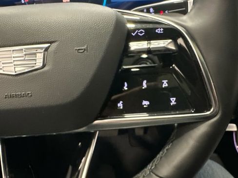 Used 2024 Cadillac Lyriq Luxury AWD/4WD image 14