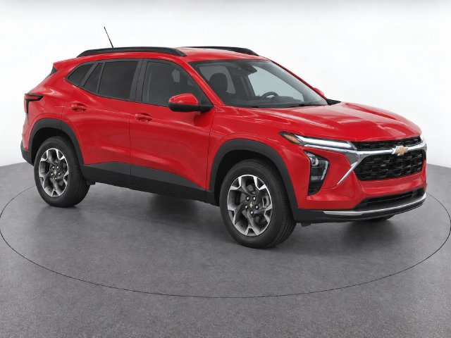 Used 2026 Chevrolet Trax LT w/ Driver Confidence Package FWD image 2
