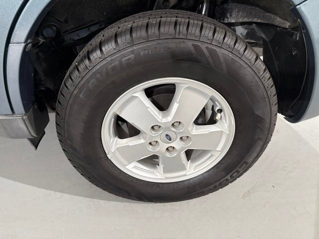 Used 2011 Ford Escape XLT w/ 201A Rapid Spec Order Code FWD image 7
