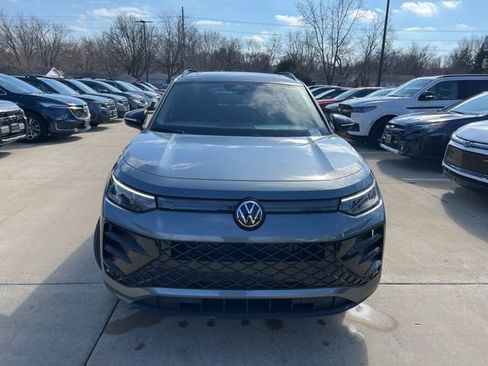 New 2026 Volkswagen Tiguan SE R-Line AWD/4WD image 2