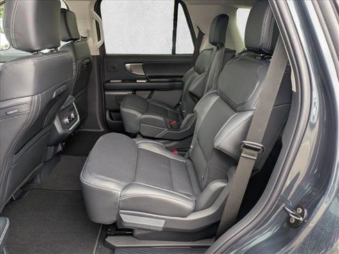 New 2025 Ford Expedition Platinum w/ Driver's Package image 15