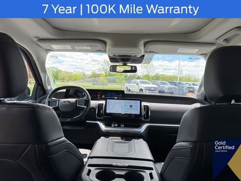 Used 2025 Ford Expedition Platinum AWD/4WD image 27