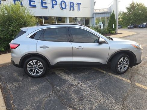 Certified 2022 Ford Escape SEL image 9