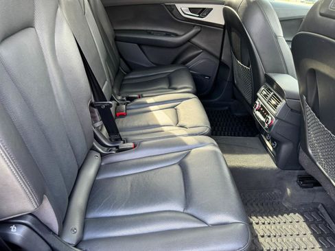 Used 2019 Audi Q7 2.0T Premium Plus AWD/4WD image 33