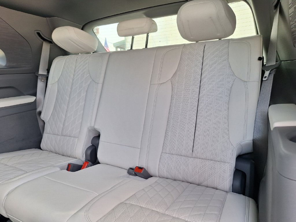 New 2026 Cadillac Escalade IQ Sport 1 w/ LPO, ONYX Package AWD/4WD image 12
