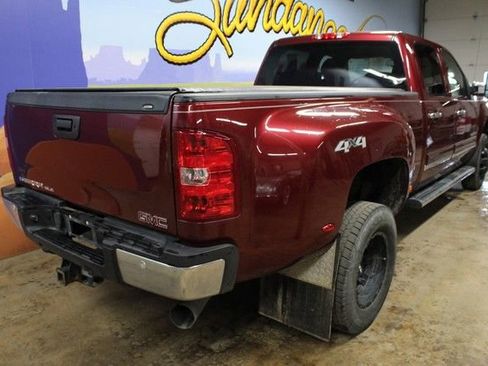 Used 2014 GMC Sierra 3500 SLE w/ SLE Preferred Package AWD/4WD image 4