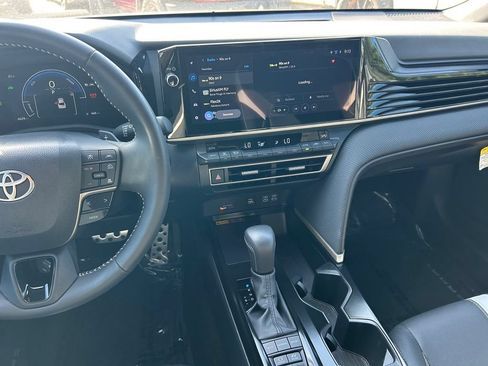 Used 2026 Toyota Camry SE w/ Multimedia Upgrade Package AWD/4WD image 18