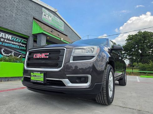 Used 2016 GMC Acadia SLE FWD image 2