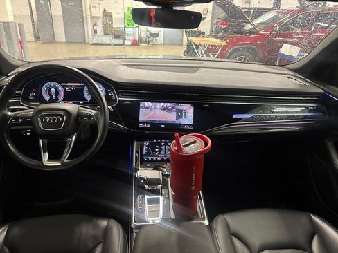 Used 2022 Audi Q8 Premium Plus AWD/4WD image 5