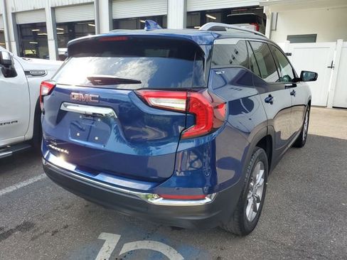 Used 2022 GMC Terrain SLT FWD image 4
