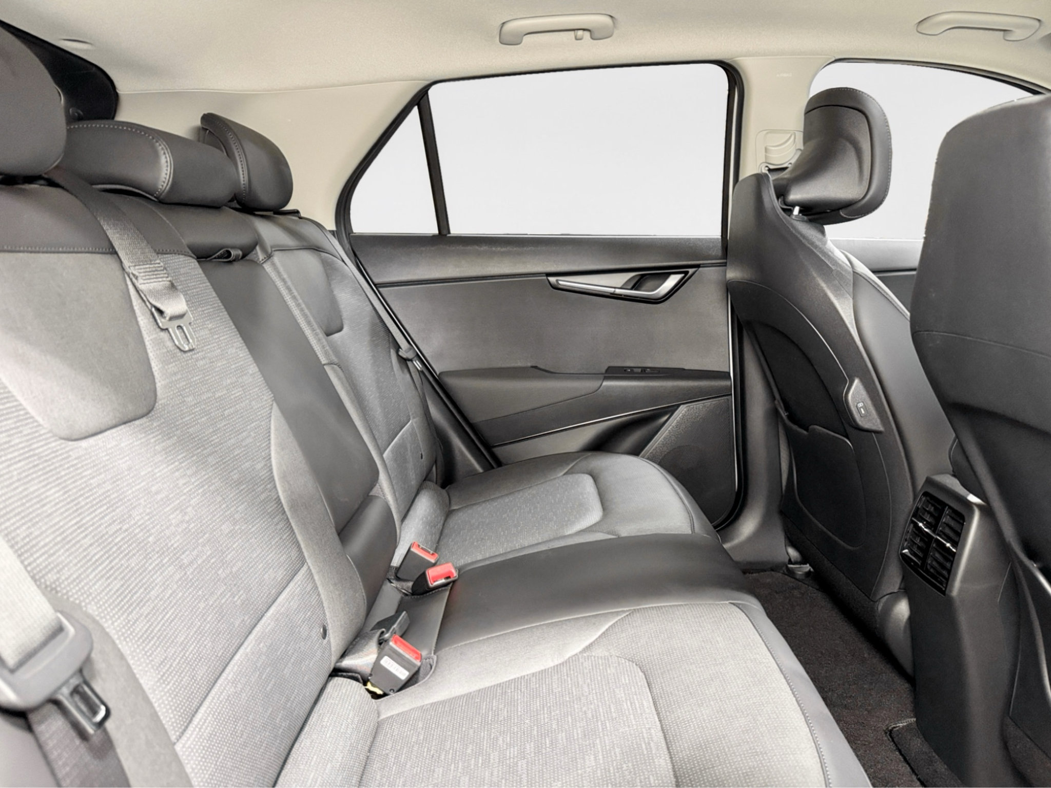 Used 2024 Kia Niro Wave w/ Wave Preserve Package FWD image 23