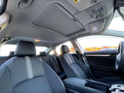 Used 2019 Honda Civic EX image 13