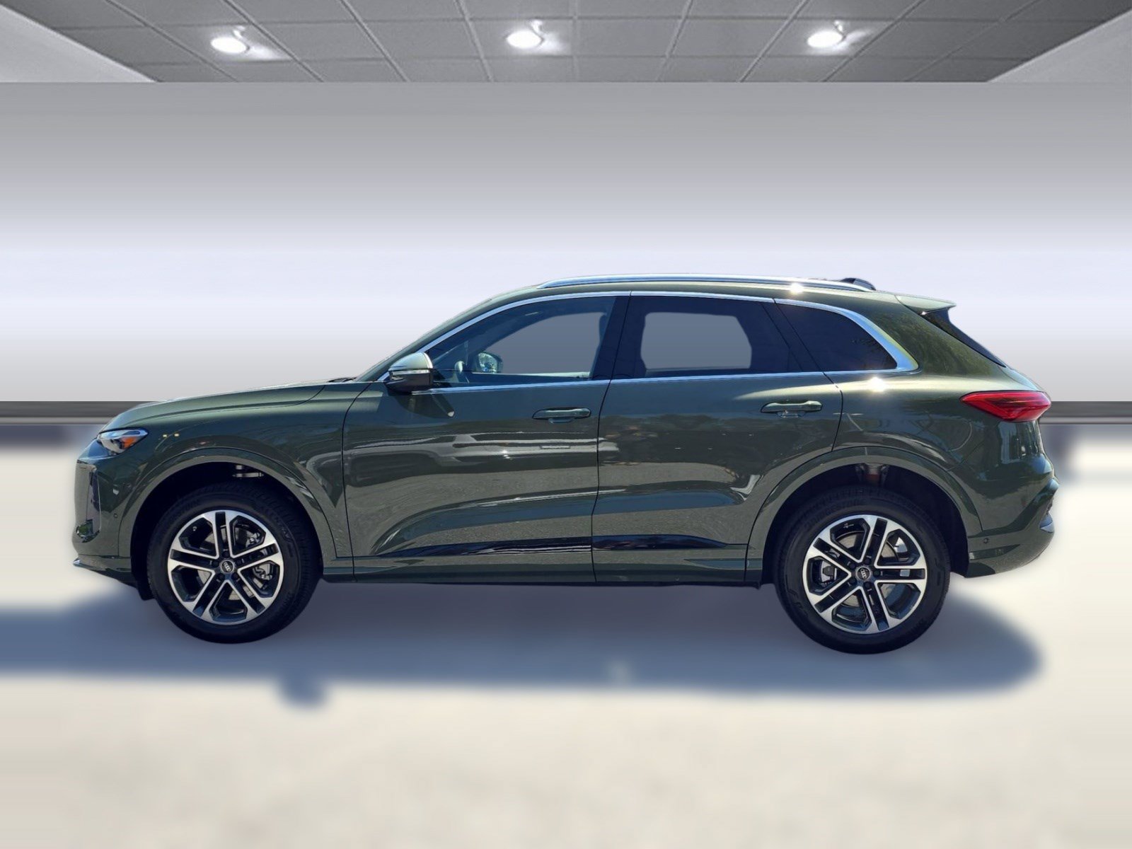 Used 2026 Audi Q5 Premium AWD/4WD image 2