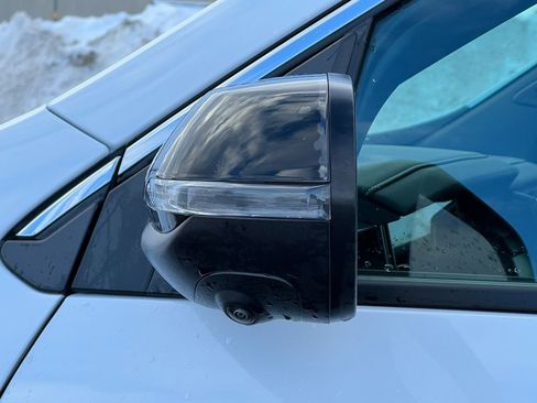 Used 2025 GMC Acadia Elevation w/ Elevation Premium Package image 39