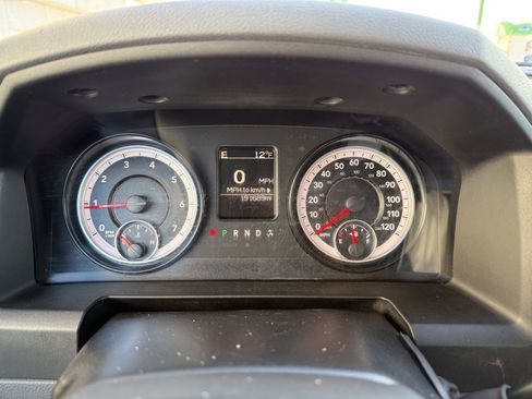 Used 2015 RAM 3500 Tradesman w/ Chrome Appearance Group image 32