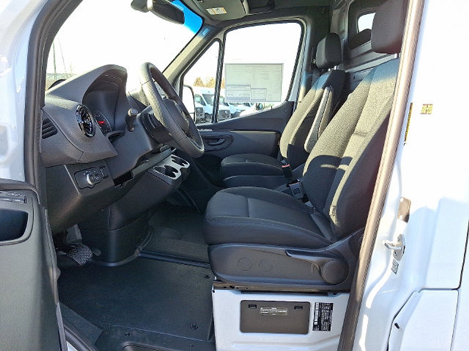 Used 2026 Mercedes-Benz Sprinter 2500 image 12