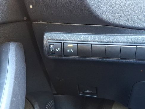 Used 2024 Toyota Corolla LE image 25