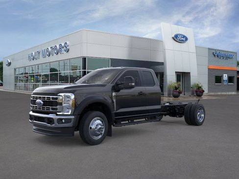 New 2026 Ford F450 XL w/ XL Chrome Package image 28