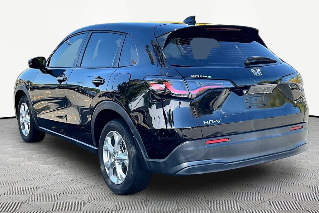 Used 2023 Honda HR-V LX image 4