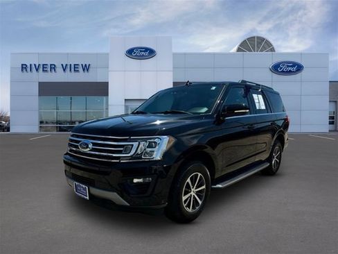 Certified 2019 Ford Expedition XLT w/ Equipment Group 202A AWD/4WD image 3