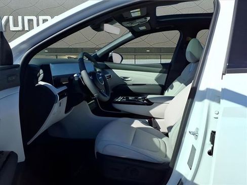New 2026 Hyundai Tucson Limited w/ Tow & Go Package image 16