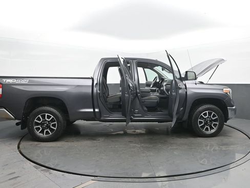 Used 2018 Toyota Tundra SR5 w/ TRD Off Road Package image 60