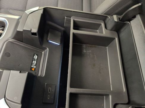 Used 2025 GMC Sierra 1500 Elevation w/ Preferred Package AWD/4WD image 39