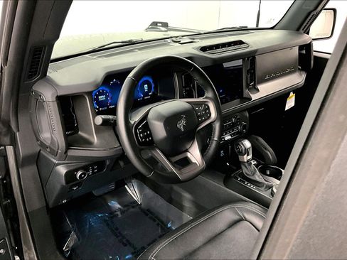 Used 2025 Ford Bronco Badlands AWD/4WD image 15