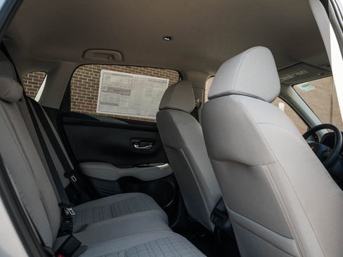 New 2027 Honda HR-V LX image 11