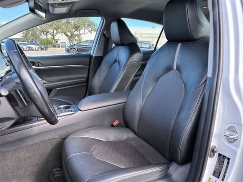 Used 2023 Toyota Camry XSE image 17