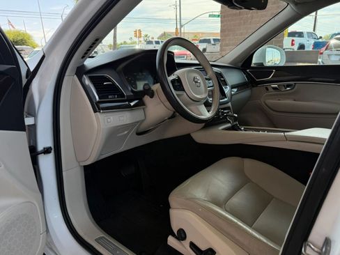 Used 2016 Volvo XC90 T6 Momentum w/ Momentum Plus Package AWD/4WD image 39