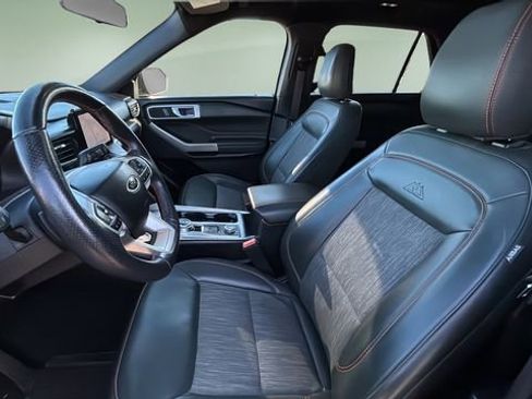 Used 2022 Ford Explorer Timberline image 18